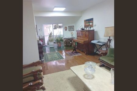 Apartamento à venda com 180m², 4 quartos e 1 vaga
