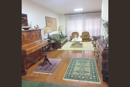 Apartamento à venda com 180m², 4 quartos e 1 vaga
