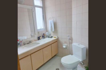 Apartamento à venda com 180m², 4 quartos e 1 vaga