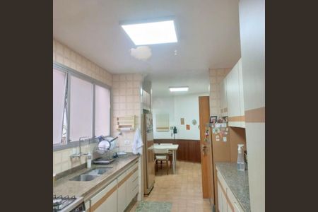 Apartamento à venda com 180m², 4 quartos e 1 vaga