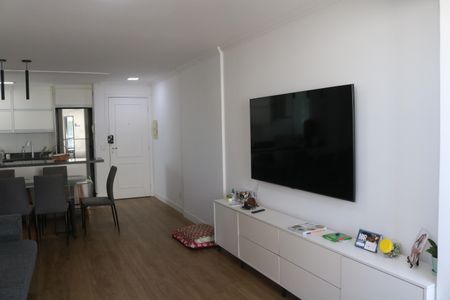 Sala de apartamento para alugar com 3 quartos, 83m² em Pompeia, São Paulo