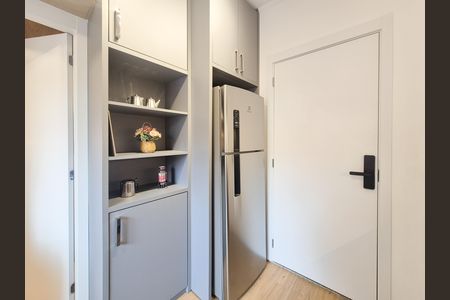 Cozinha de apartamento para alugar com 1 quarto, 25m² em Vila Nova Conceição, São Paulo