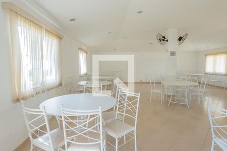 Apartamento para alugar com 48m², 2 quartos e 1 vagaÁrea comum - Salão de festas