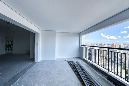 Apartamento à venda com 250m², 3 quartos e 3 vagasVaranda da Sala