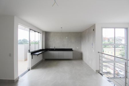 Apartamento para alugar com 110m², 3 quartos e 2 vagas Apartamento para alugar com 110m², 3 quartos e 2 vagasCozinha e Sala de Jantar