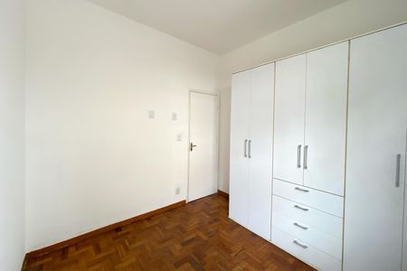 Quarto 2 de apartamento para alugar com 3 quartos, 96m² em Alto Barroca, Belo Horizonte
