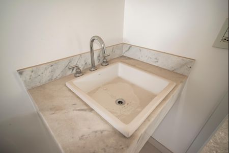 Apartamento à venda com 166m², 3 quartos e 2 vagasBanheiro da Suíte 1