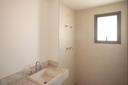 Apartamento à venda com 166m², 3 quartos e 2 vagasBanheiro da Suíte 3