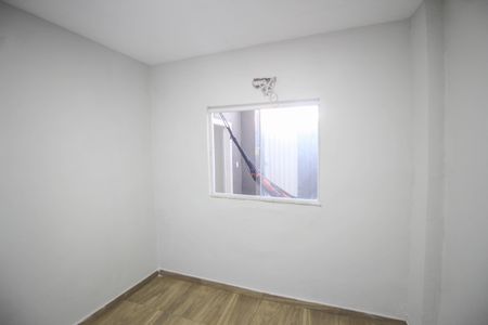 Quarto 1 de casa para alugar com 2 quartos, 96m² em Vila Verde, Belford Roxo