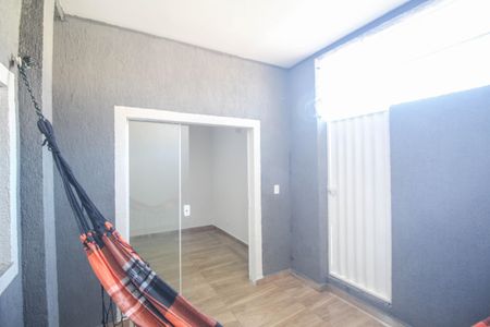 Casa para alugar com 96m², 2 quartos e sem vaga Casa para alugar com 96m², 2 quartos e sem vagaVaranda