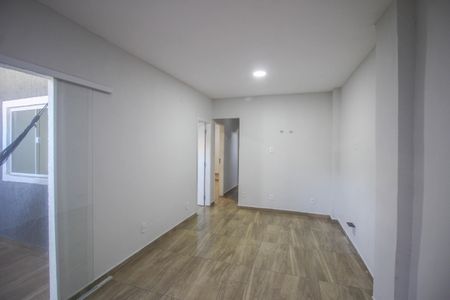 Casa para alugar com 96m², 2 quartos e sem vaga Casa para alugar com 96m², 2 quartos e sem vagaSala
