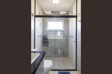 Apartamento à venda com 72m², 3 quartos e 2 vagas Apartamento à venda com 72m², 3 quartos e 2 vagasBanheiro Suíte