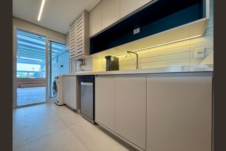 Apartamento para alugar com 140m², 2 quartos e 2 vagas Apartamento para alugar com 140m², 2 quartos e 2 vagasCozinha