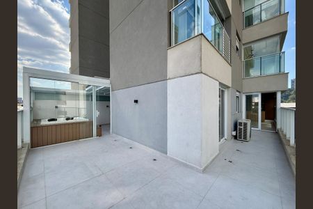 Apartamento para alugar com 140m², 2 quartos e 2 vagas Apartamento para alugar com 140m², 2 quartos e 2 vagasVaranda