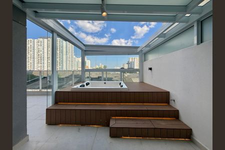 Apartamento para alugar com 140m², 2 quartos e 2 vagas Apartamento para alugar com 140m², 2 quartos e 2 vagasVaranda