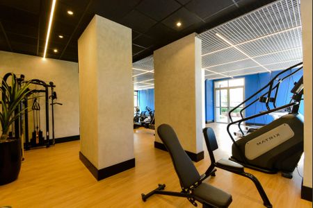 Apartamento à venda com 68m², 2 quartos e 1 vaga Apartamento à venda com 68m², 2 quartos e 1 vagaAcademia