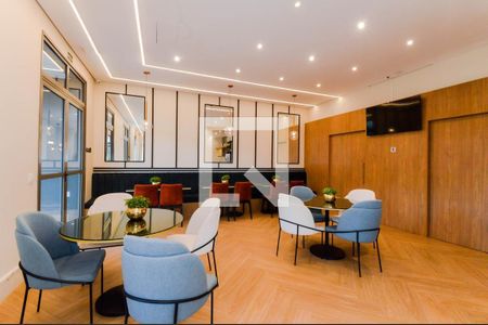 Apartamento à venda com 68m², 2 quartos e 1 vaga Apartamento à venda com 68m², 2 quartos e 1 vagaÁrea comum - Salão de festas