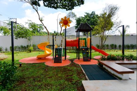 Apartamento à venda com 68m², 2 quartos e 1 vaga Apartamento à venda com 68m², 2 quartos e 1 vagaÁrea comum - Playground