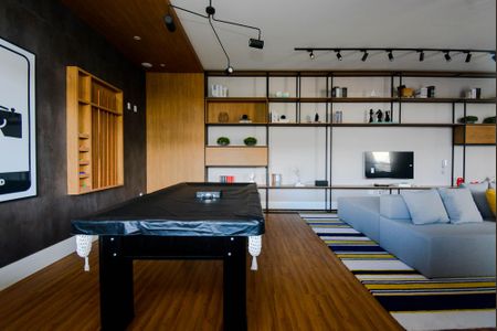 Apartamento à venda com 68m², 2 quartos e 1 vaga Apartamento à venda com 68m², 2 quartos e 1 vagaSalão de jogos