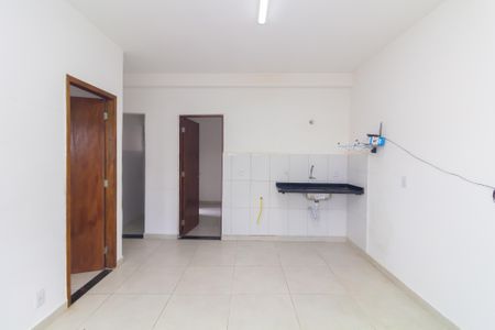 Sala/Cozinha de apartamento para alugar com 2 quartos, 45m² em Cidade Líder, São Paulo