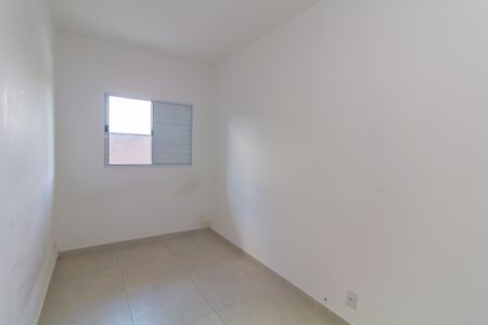 Quarto 1 de apartamento para alugar com 2 quartos, 45m² em Cidade Líder, São Paulo