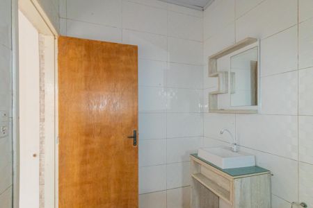 Casa para alugar com 280m², 5 quartos e 3 vagasCasa dos fundos/Banheiro