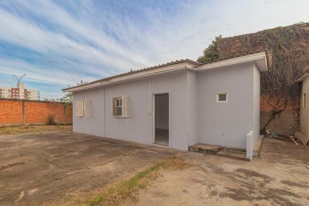 Casa para alugar com 280m², 5 quartos e 3 vagasFachada/Casa dos fundos