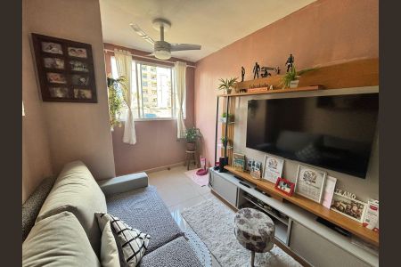Sala de apartamento à venda com 2 quartos, 48m² em Vila Rosa, Novo Hamburgo