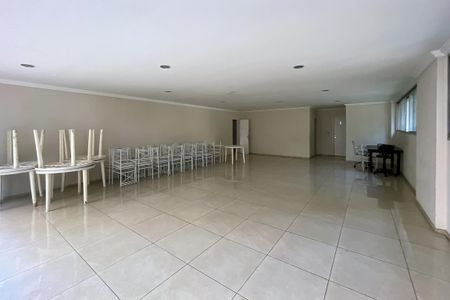 Apartamento para alugar com 74m², 2 quartos e 1 vagaSalão de Festas