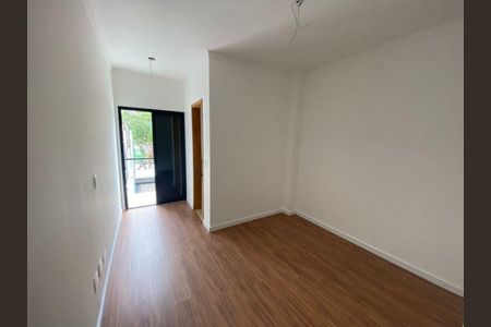 Casa à venda com 3 quartos, 85m² em Jardim Sabara, São Paulo