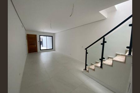 Casa à venda com 3 quartos, 85m² em Jardim Sabara, São Paulo