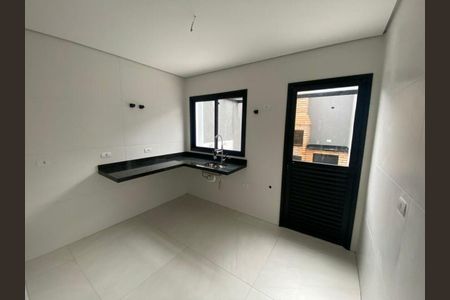 Casa à venda com 3 quartos, 85m² em Jardim Sabara, São Paulo