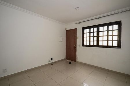Sala de casa para alugar com 2 quartos, 70m² em Jardim Bom Tempo, Taboão da Serra