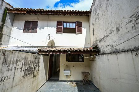 Casa para alugar com 70m², 2 quartos e 1 vagaFachada Posterior