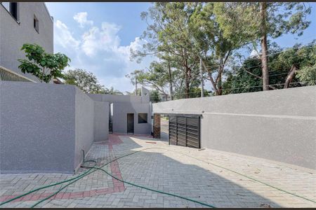 Casa à venda com 4 quartos, 680m² em Jardim Prudência, São Paulo