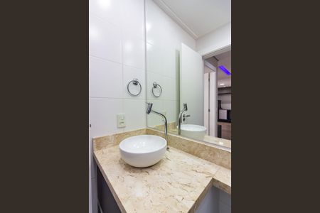 Apartamento à venda com 84m², 2 quartos e 2 vagasBanheiro 2