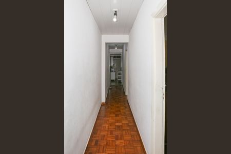 Corredor de casa à venda com 6 quartos, 300m² em Perdizes, São Paulo