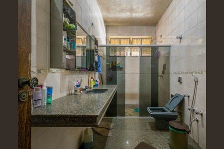 Casa à venda com 366m², 4 quartos e 4 vagas