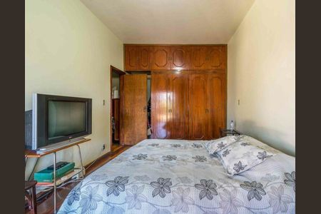 Casa à venda com 366m², 4 quartos e 4 vagas