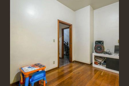 Casa à venda com 366m², 4 quartos e 4 vagas
