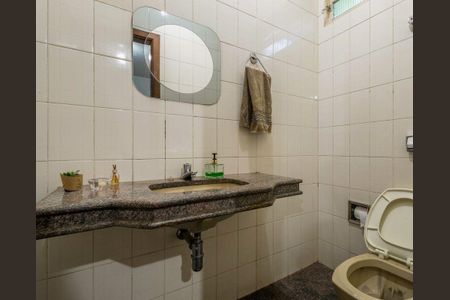 Casa à venda com 366m², 4 quartos e 4 vagas