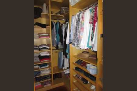 Casa à venda com 3 quartos, 350m² em Fazenda Morumbi, São Paulo