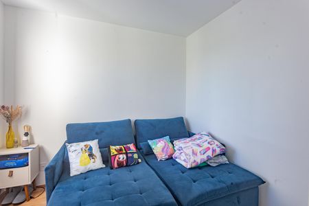 Quarto 2 de apartamento para alugar com 2 quartos, 34m² em Parque Fongaro, São Paulo