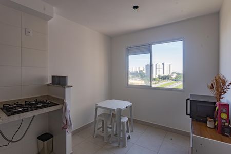 Sala de apartamento para alugar com 2 quartos, 34m² em Parque Fongaro, São Paulo
