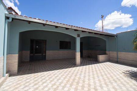 Casa para alugar com 160m², 2 quartos e 2 vagas Casa para alugar com 160m², 2 quartos e 2 vagasGaragem