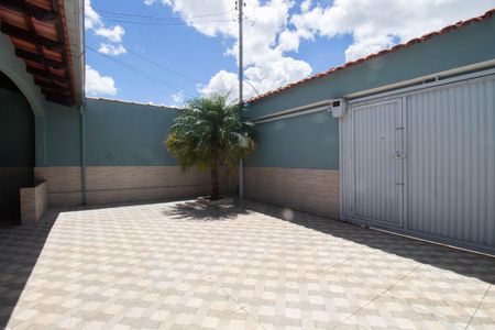 Casa para alugar com 160m², 2 quartos e 2 vagas Casa para alugar com 160m², 2 quartos e 2 vagasGaragem