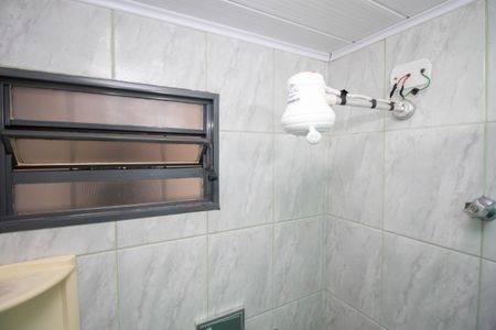 Casa para alugar com 160m², 2 quartos e 2 vagas Casa para alugar com 160m², 2 quartos e 2 vagasBanheiro Social