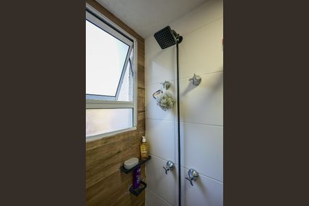 Apartamento para alugar com 42m², 2 quartos e sem vagaChuveiro do Banheiro 