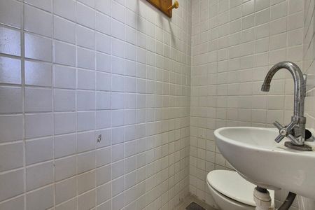 Apartamento para alugar com 206m², 3 quartos e 3 vagasBanheiro