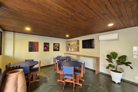 Apartamento para alugar com 206m², 3 quartos e 3 vagasÁrea externa